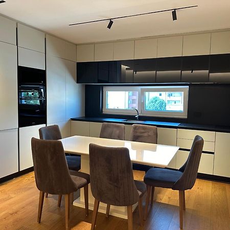 Skyline Exclusive Apartment Peje Exterior foto